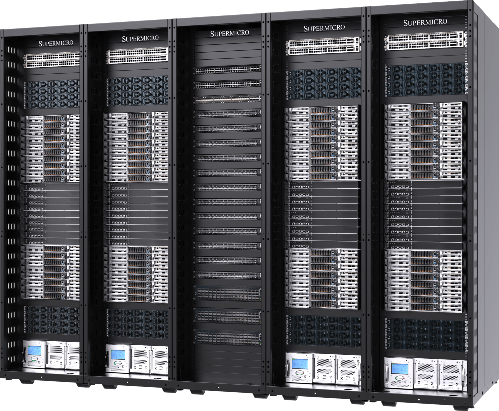 72 bandejas Supermicro basadas en el superchip NVIDIA® GB300 Grace Blackwell distribuidas en 5 racks